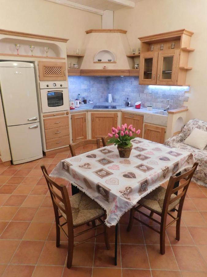I Delfini Apartment Леванто Екстериор снимка