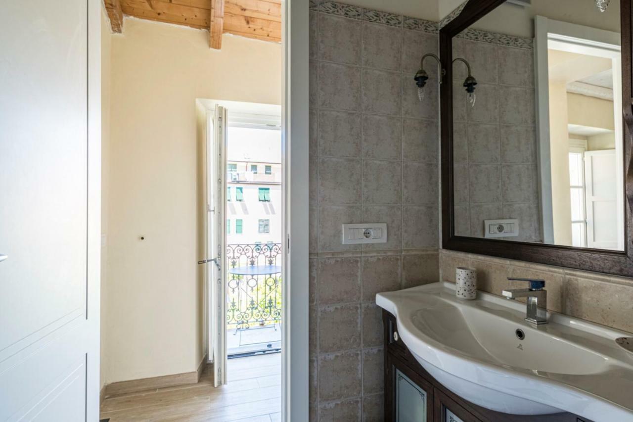 I Delfini Apartment Леванто Екстериор снимка